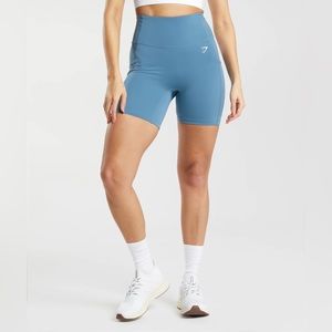 NWT GYMSHARK POCKET SHORTS SIZE XL